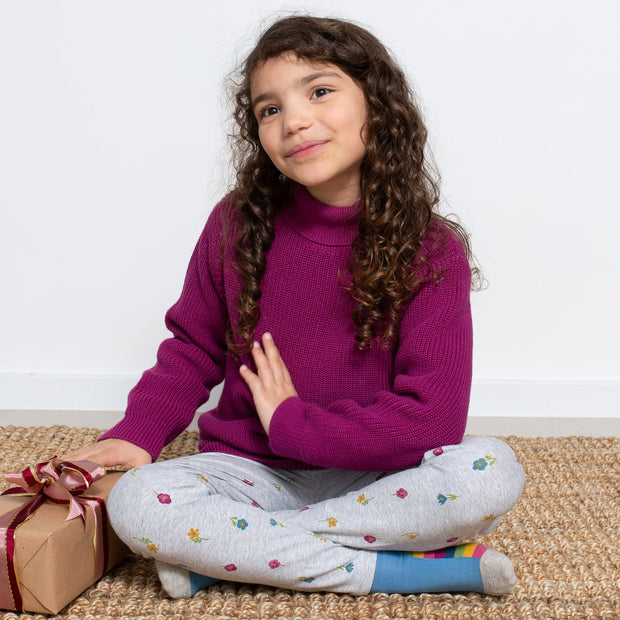 Girl in little flora leggings