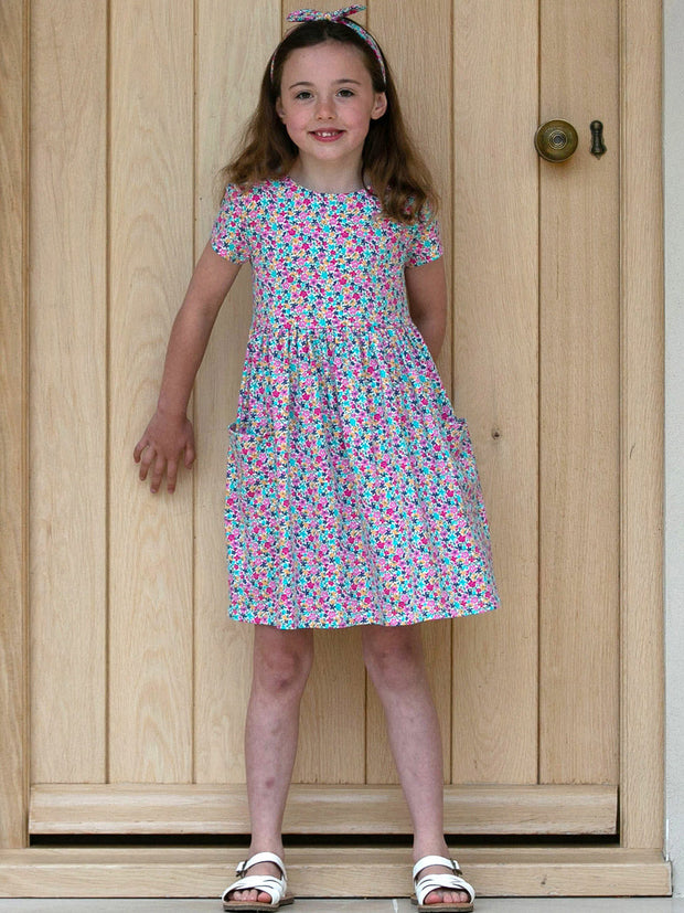 Kite - Girls organic petal perfume pocket dress - Short sleeves with gathers