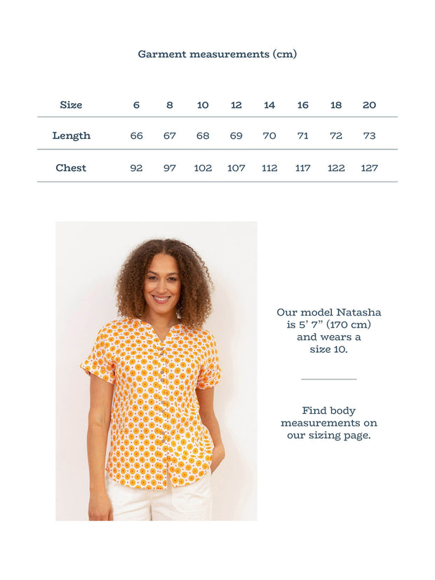 Kite - Womens organic Holwell muslin blouse groovy dot yellow - All-over print - Classic collar with stand